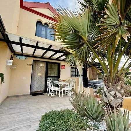 Casa Emilia - Costa Calma, Comfort House Pool Wifi شقة *
